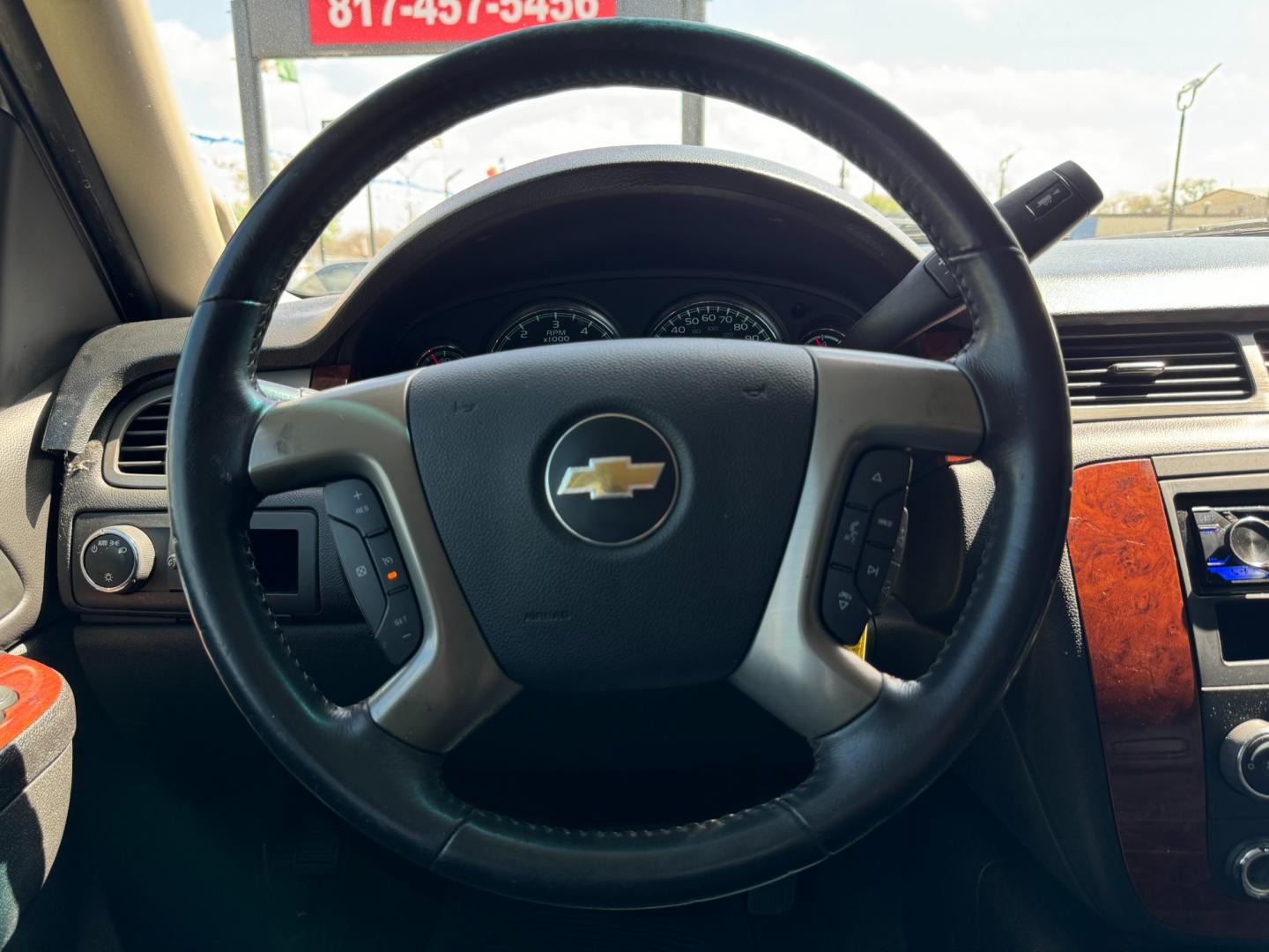 2014 SILVER CHEVROLET TAHOE (1GNSCAE05ER) , located at 5900 E. Lancaster Ave., Fort Worth, TX, 76112, (817) 457-5456, 0.000000, 0.000000 - Photo#19